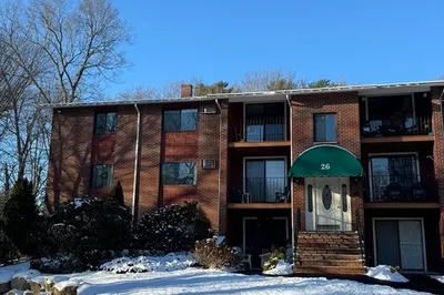 26 Fuller Rd #6