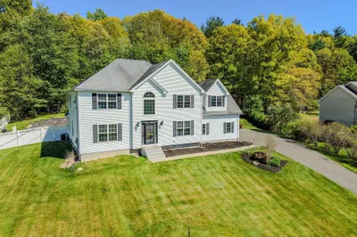 1507 E Mountain Rd 1