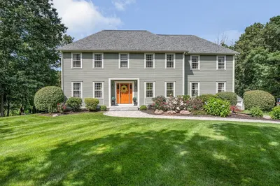 4 Nashoba Dr 1