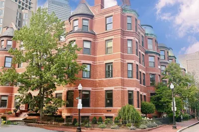 12 Cumberland St #1