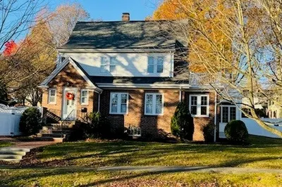 16 Hurlcroft Rd