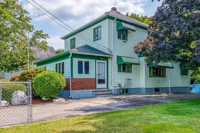 84 Crapo St 1