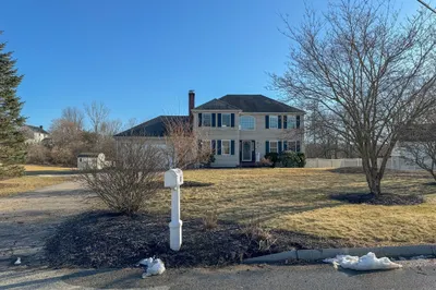 62 Galway Dr 1
