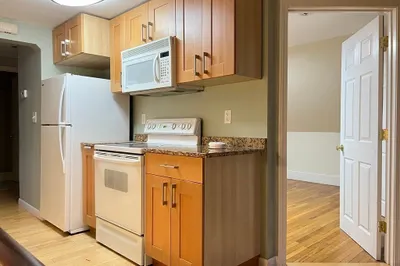 20 Pearl St #3