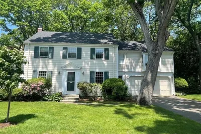 124 Pilgrim Rd 1