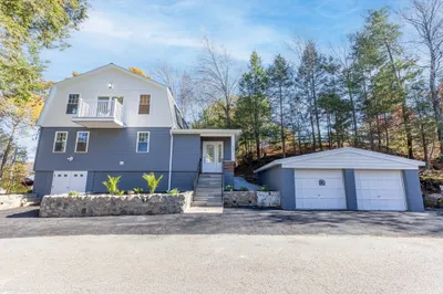 232 Lake Dr 1