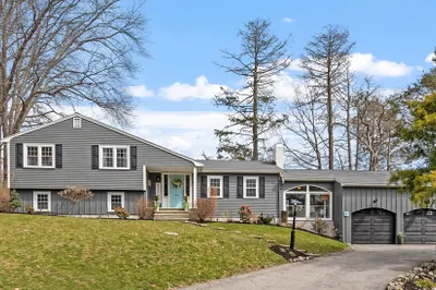 11 Greenleaf Drive 1