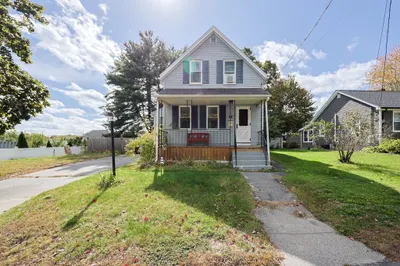 94 Briggs St