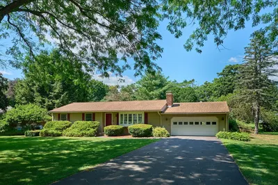 12 Cold Spring Ln 1