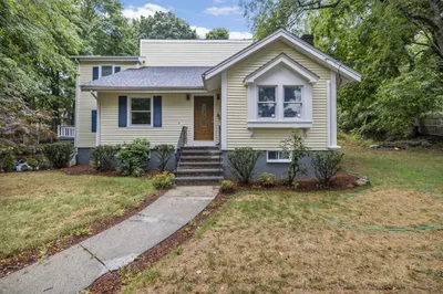 15 Bowman St 1