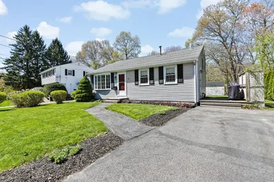 44 Eastfield Drive 1