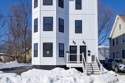 20 Cottage St 1