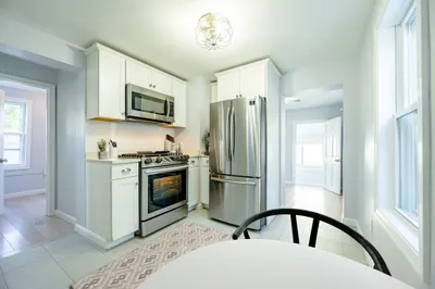 1 Avalon St 1