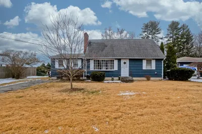 15 Porter Dr