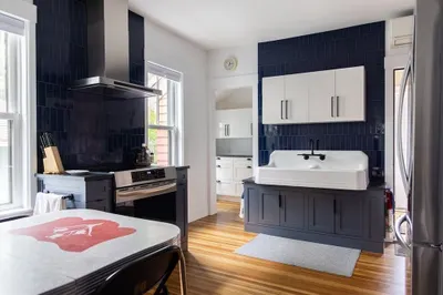 59 Liberty Ave #2