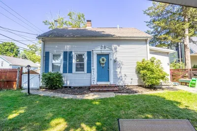 404 S Main St 1