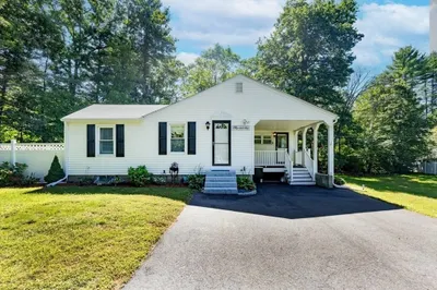 19 Bridle Bridge Rd 1