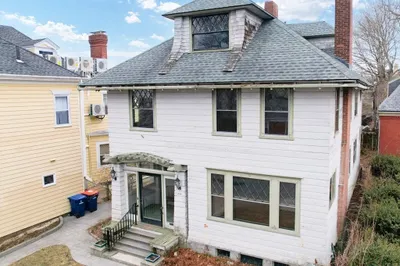 258 Walnut St 1