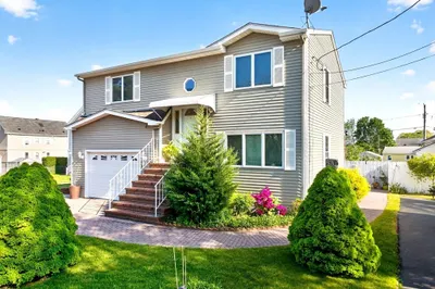 56 Schofield St