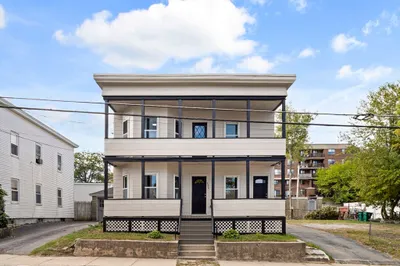 132 Clarendon St 1