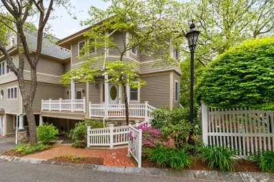 21 Pine St #5