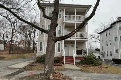 26 Haynes St #2