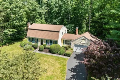 11 Laurel Drive 1