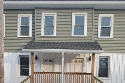 44 Front St #44
