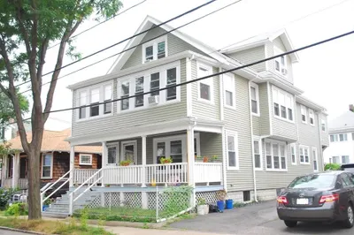 21 Lafayette St #21