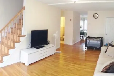 11 Miller St 1
