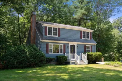 12 Southwick Rd