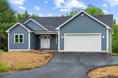 9 Old West Brookfield Rd 1