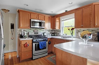26 Moreland Ave #28 1