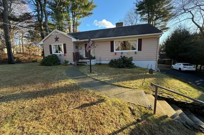 32 Highland St 1