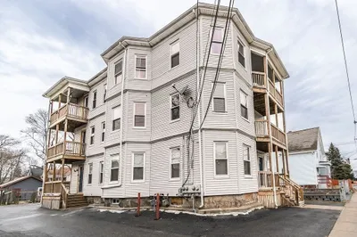 921 Warren Ave #2 1