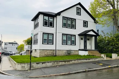 70 Upsala St 1