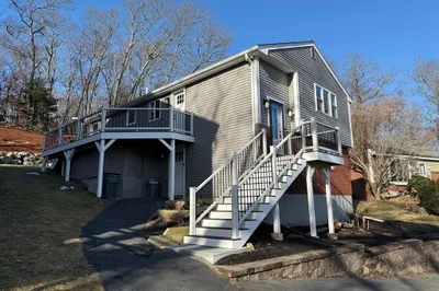 34 Golden Hills Rd