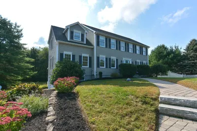 56 Stewart St 1