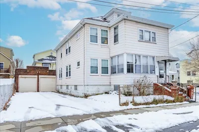 9 Trout Ave
