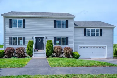 20 Gedney Dr 1