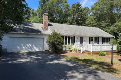 92 Azalea Dr 1