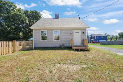 421 Huttleston Ave