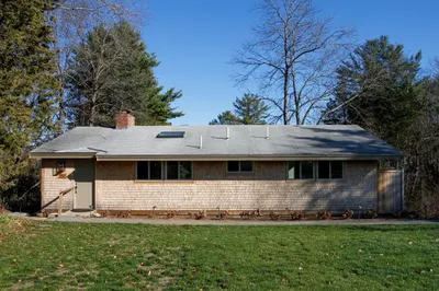 151 Argilla Rd 1