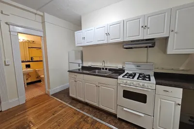 8 Garrison St #500 1