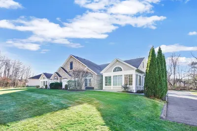 126 Stonybrook Way #126 1