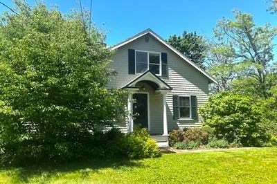120 Charles River St 1