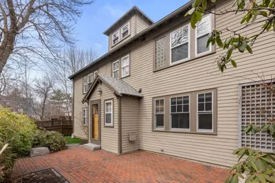 65 Atherton Rd 1