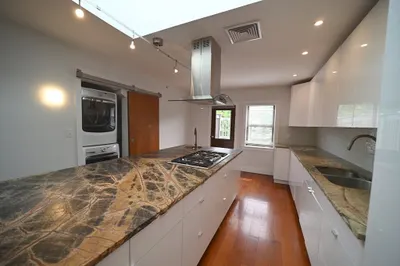 157 Babcock St #3