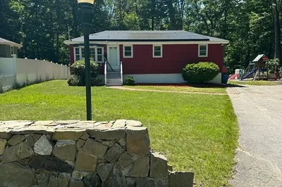 237 Beaconsfield Rd 1