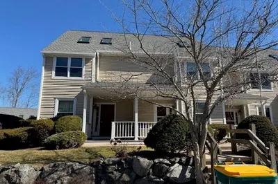 75 Hammond Place #75 1